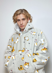 SNUGLFIT™ Hoodie Blanket - Kitten design with cozy fleece fabric.